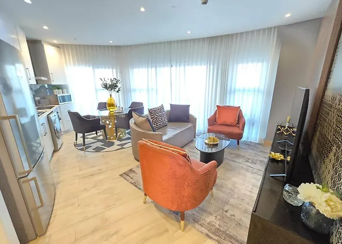 Oceans Apartments Balcony Suites In The Radisson Blu Hotel Building Tower, Durban Umhlanga