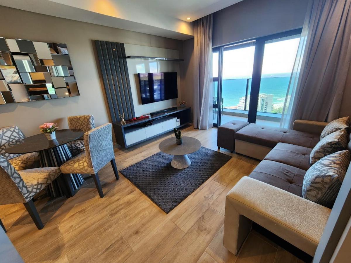 Oceans Balcony In The Radisson Blu Building Tower, Umhlanga *