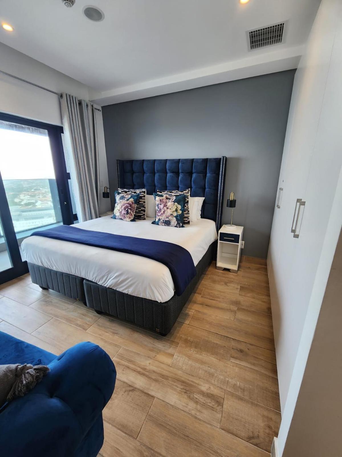Apartment Oceans Balcony In The Radisson Blu Building Tower, Umhlanga