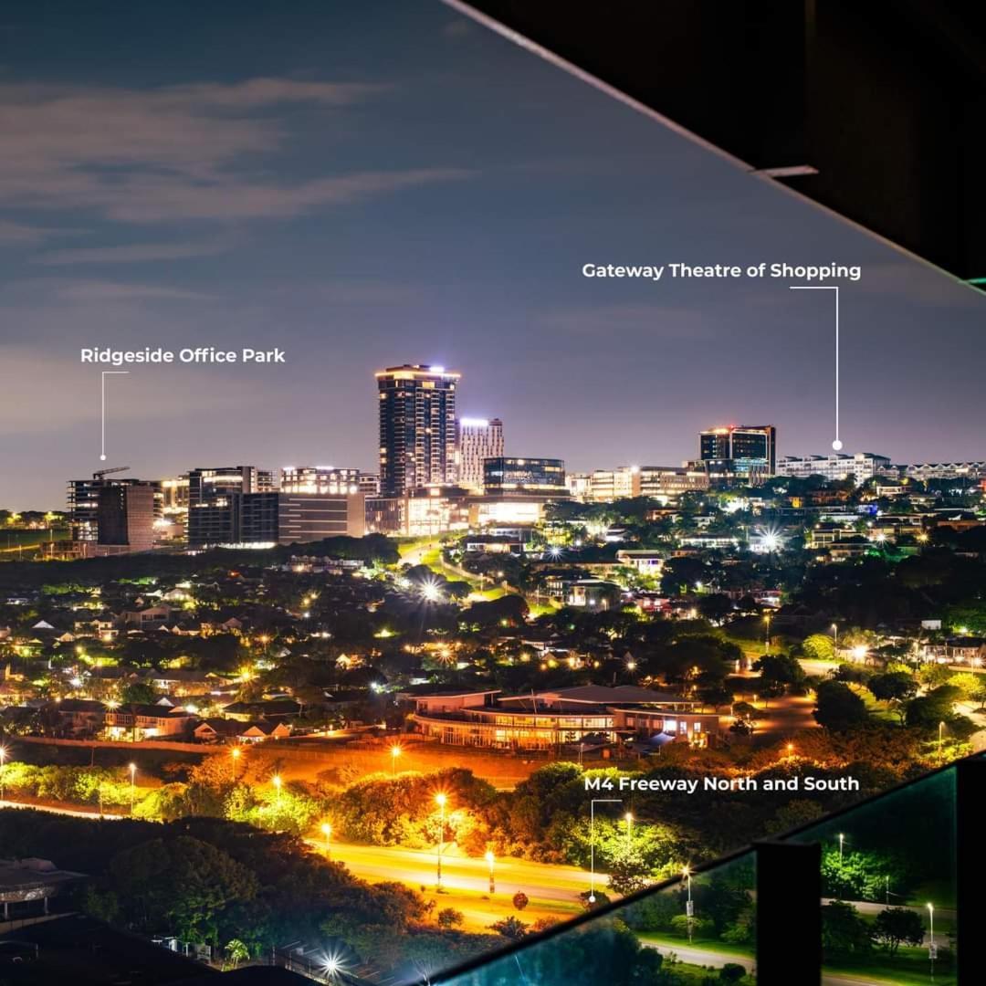 Apartment Oceans Balcony In The Radisson Blu Building Tower, Umhlanga *