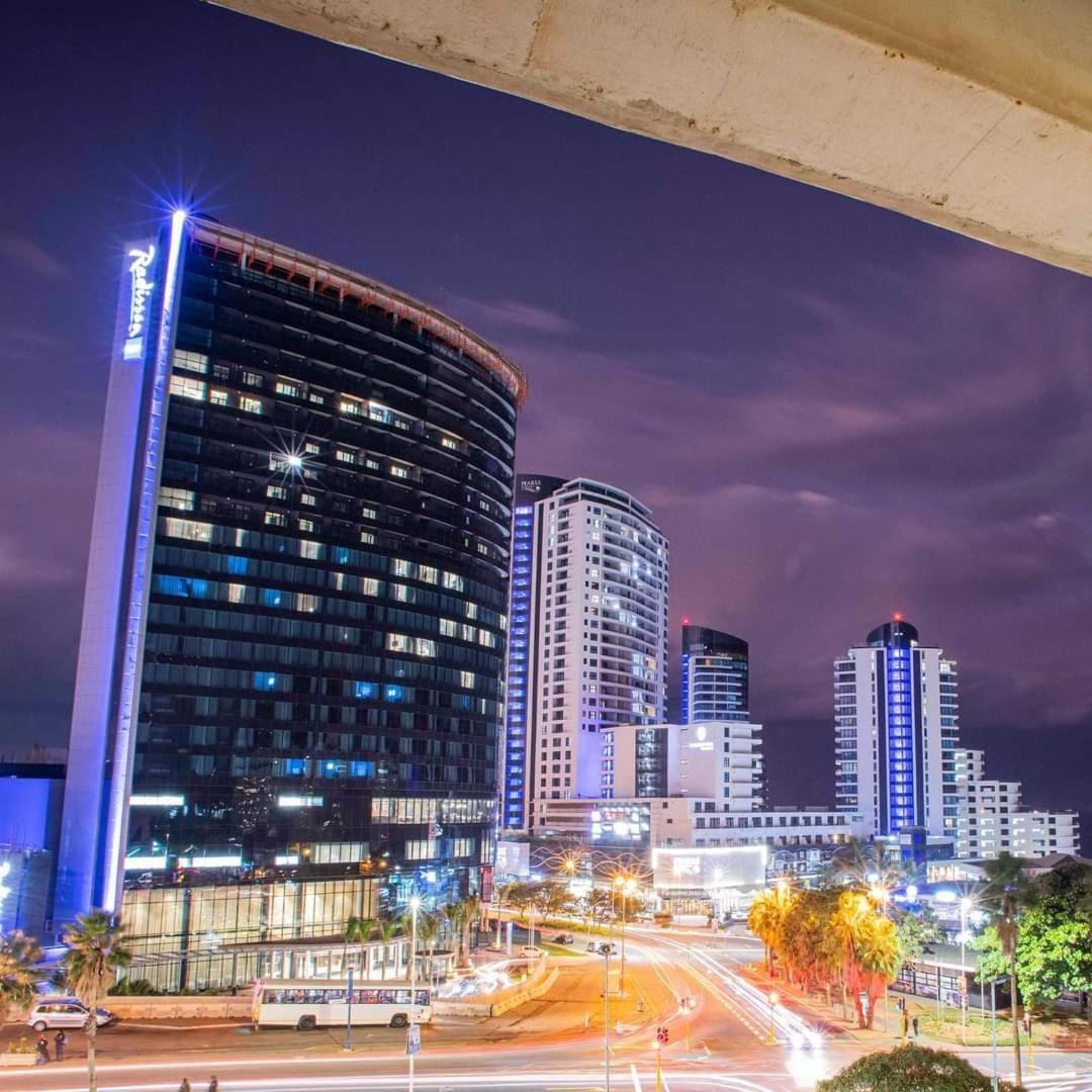 Oceans Balcony In The Radisson Blu Building Tower, Umhlanga