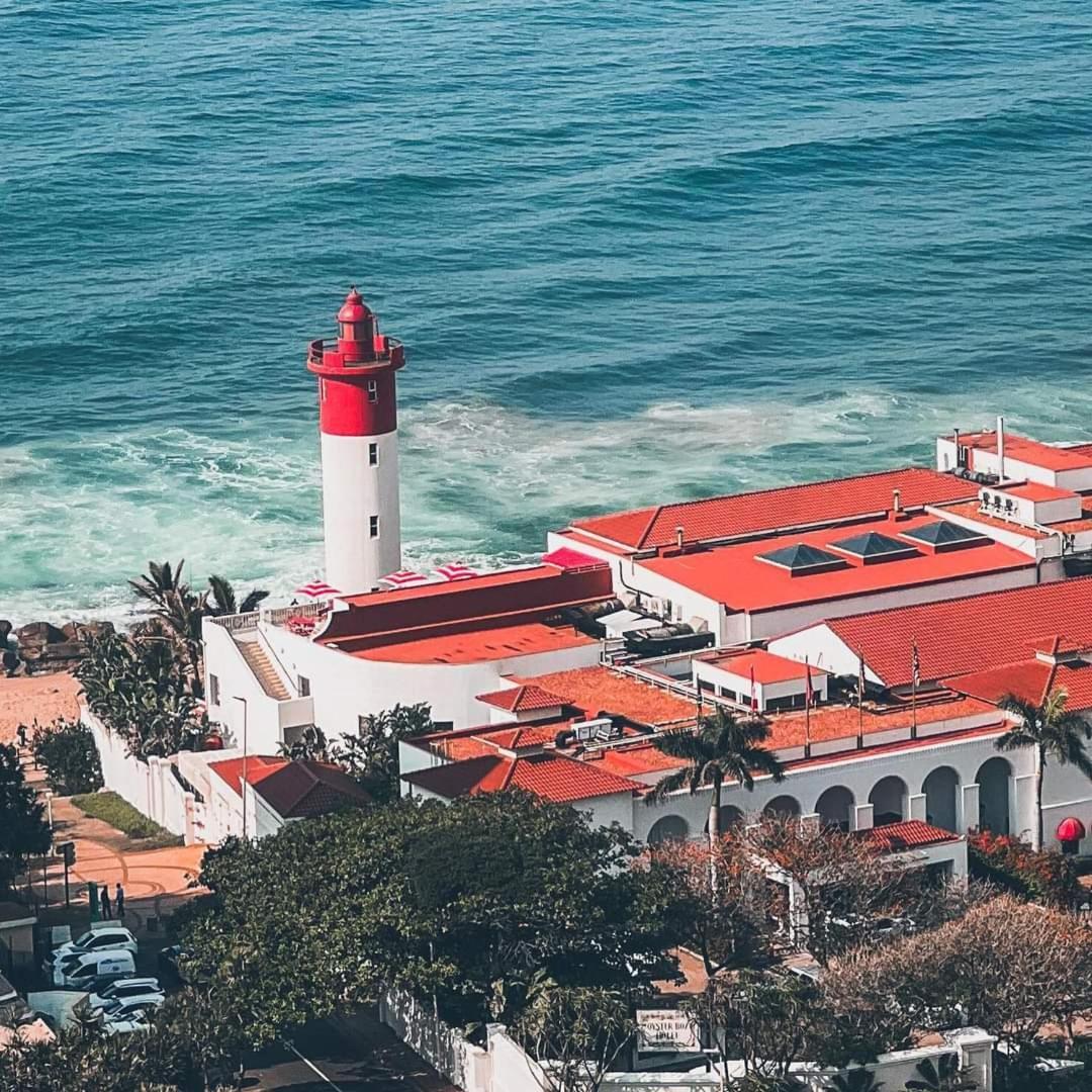 Oceans Balcony In The Radisson Blu Building Tower, Umhlanga Apartment
