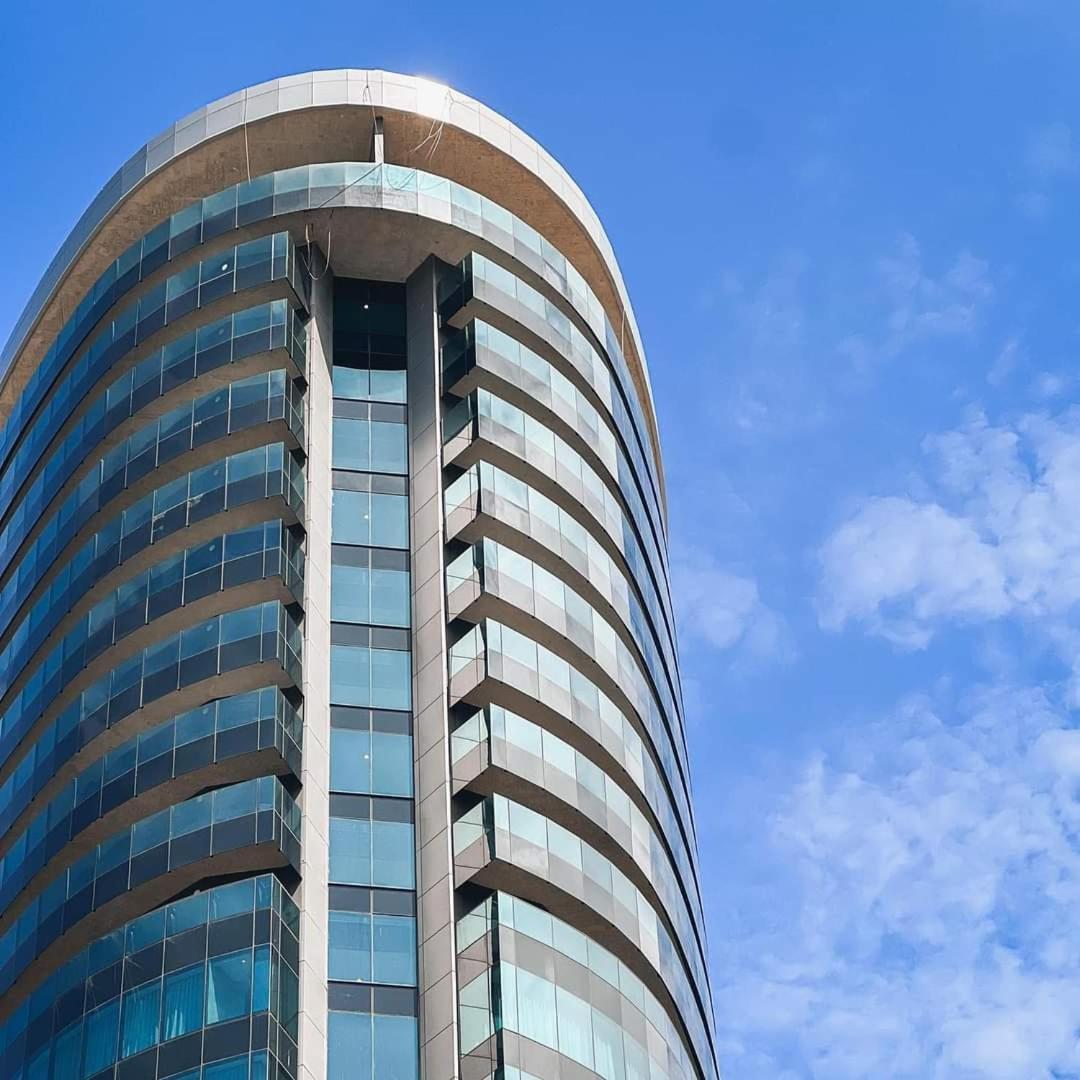Oceans Balcony In The Radisson Blu Building Tower, Umhlanga Apartment