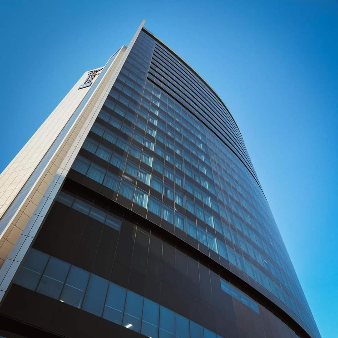 Oceans Balcony In The Radisson Blu Building Tower, Umhlanga