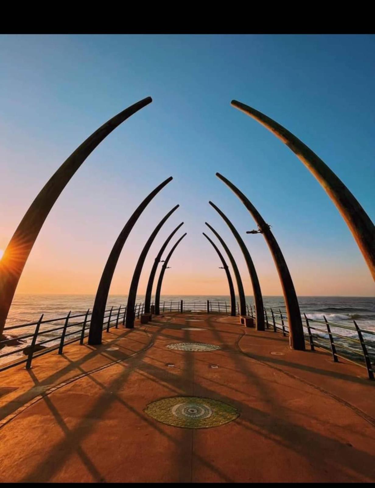 Oceans Balcony In The Radisson Blu Building Tower, Umhlanga Apartment