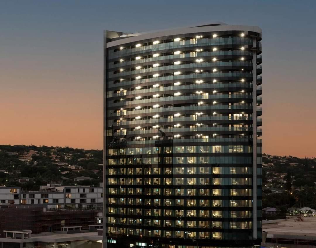 Apartment Oceans Balcony In The Radisson Blu Building Tower, Umhlanga Durban
